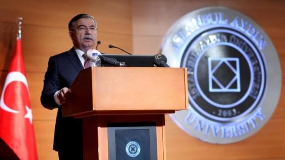 Milli Eğitim Bakanımız Sayın İsmet Yılmaz, İstanbul Aydın Üniversitesinin Akademik Yılı Açılış Töreni için Küçükçekmece´de