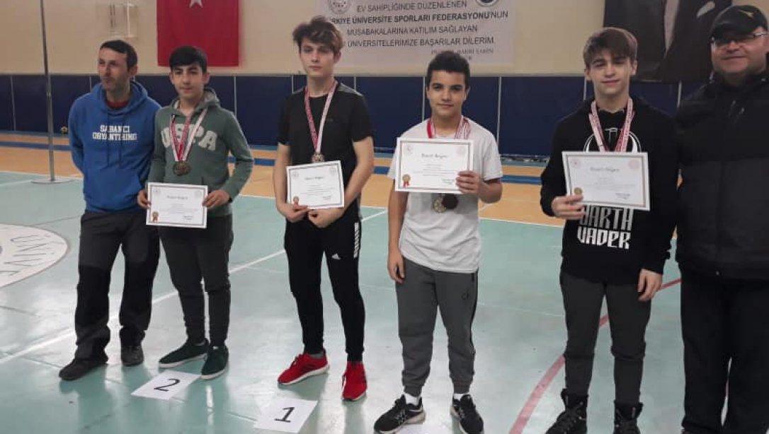 Şehit Mehmet Güder Anadolu İmam Hatip Lisesi İstanbul Şampiyonu