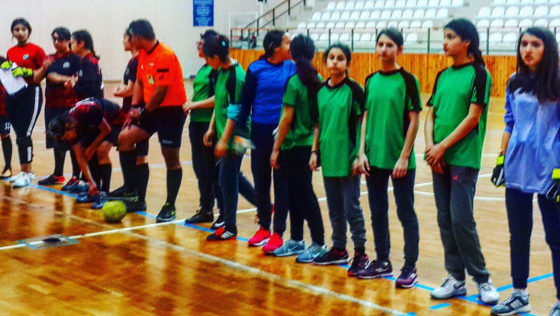 Yeşilyuva Ortaokulu Kız Futsal Takımı Türkiye Finallerinde